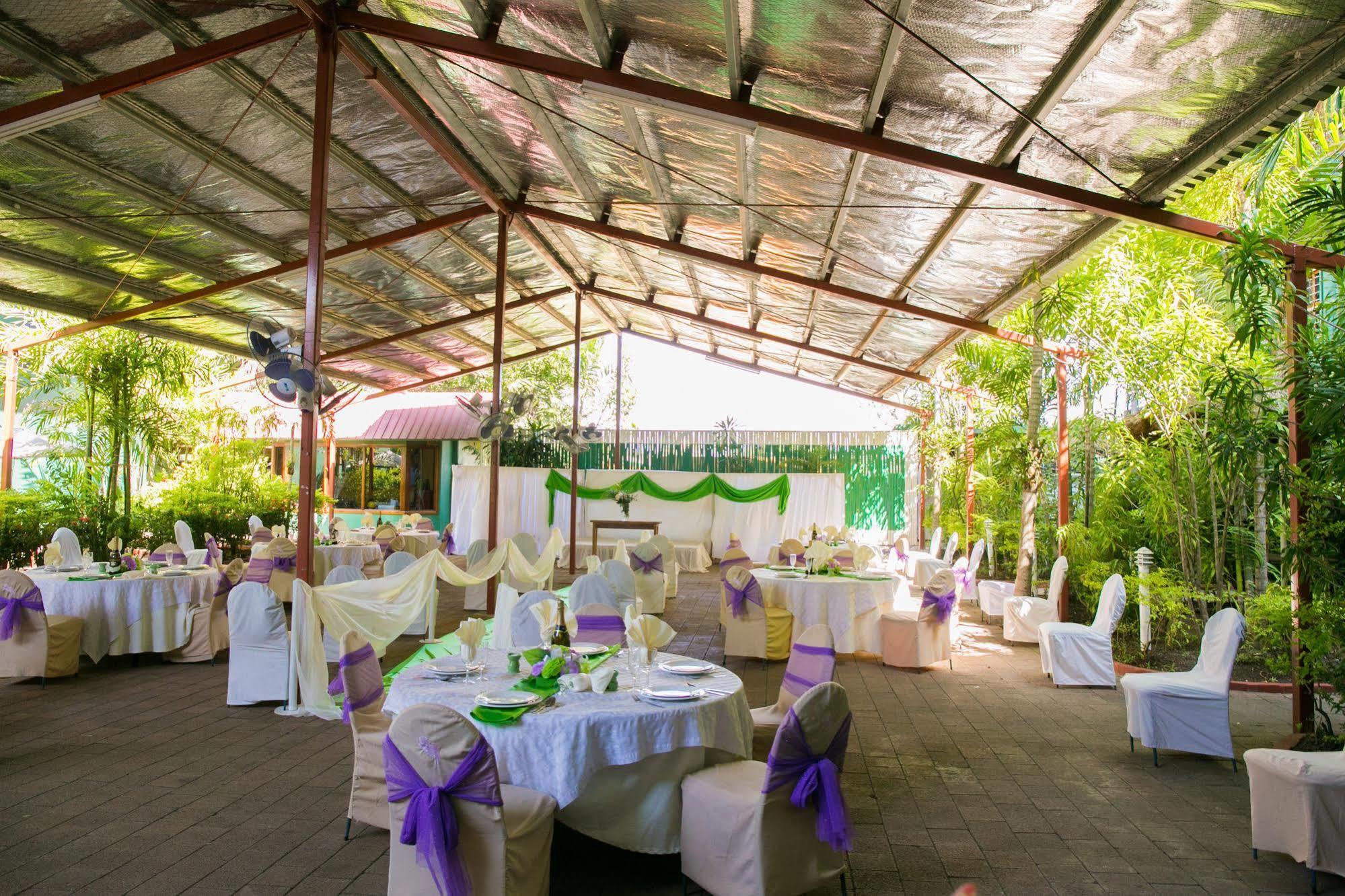 Hideaway Hotel Port Moresby Kültér fotó